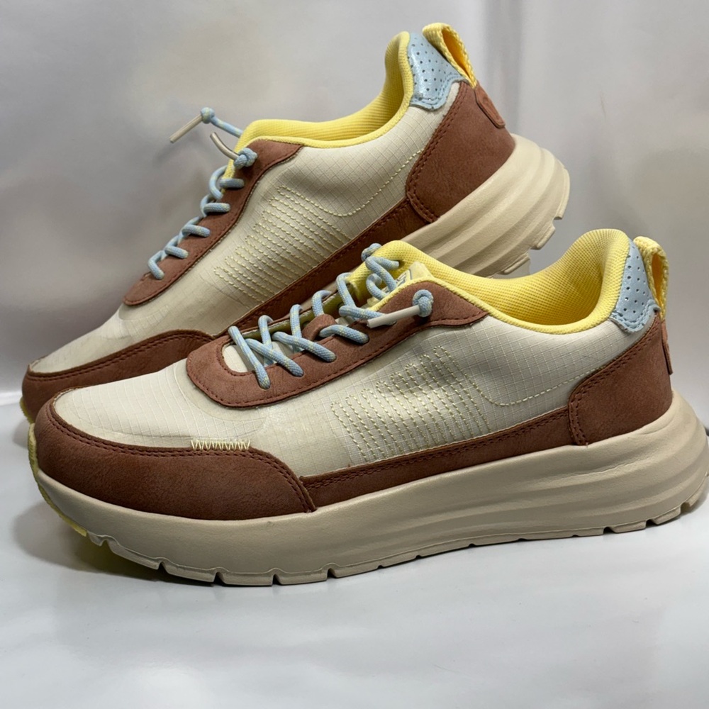 Hey Dude Women's US Size 7 Sirocco Alta Colorblock Casual Shoes Sand